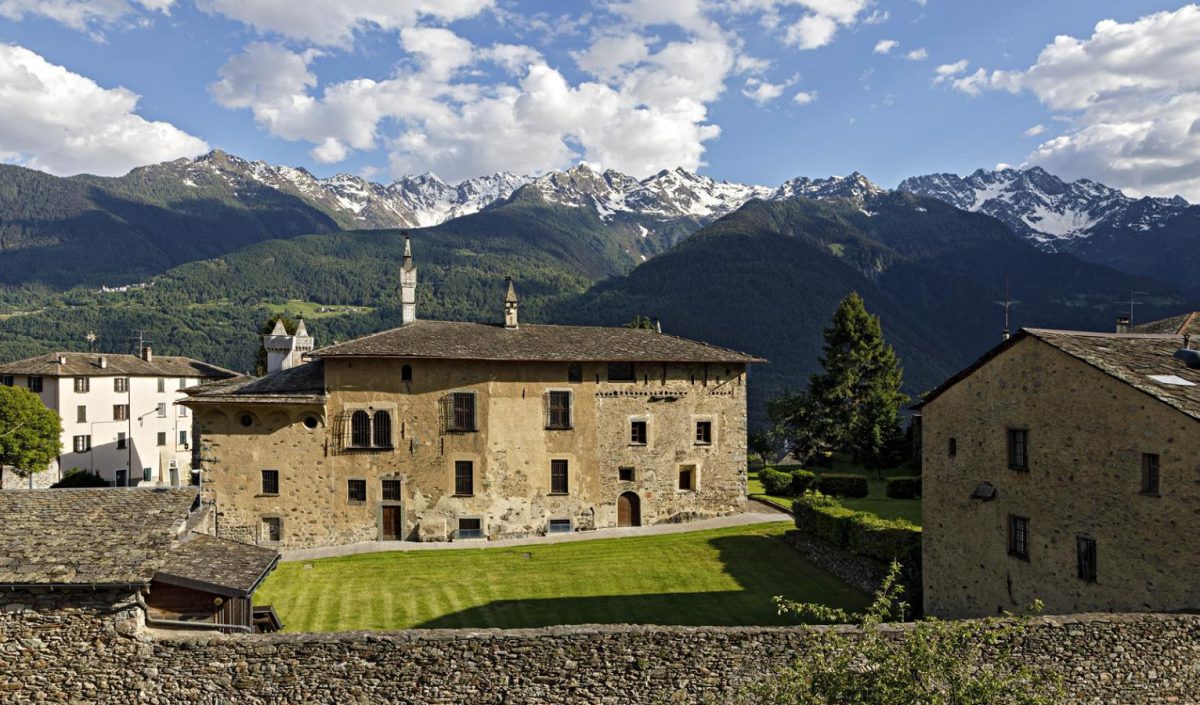 “Valtellina. The Sense of Wine”. Exhibition at Palazzo Besta